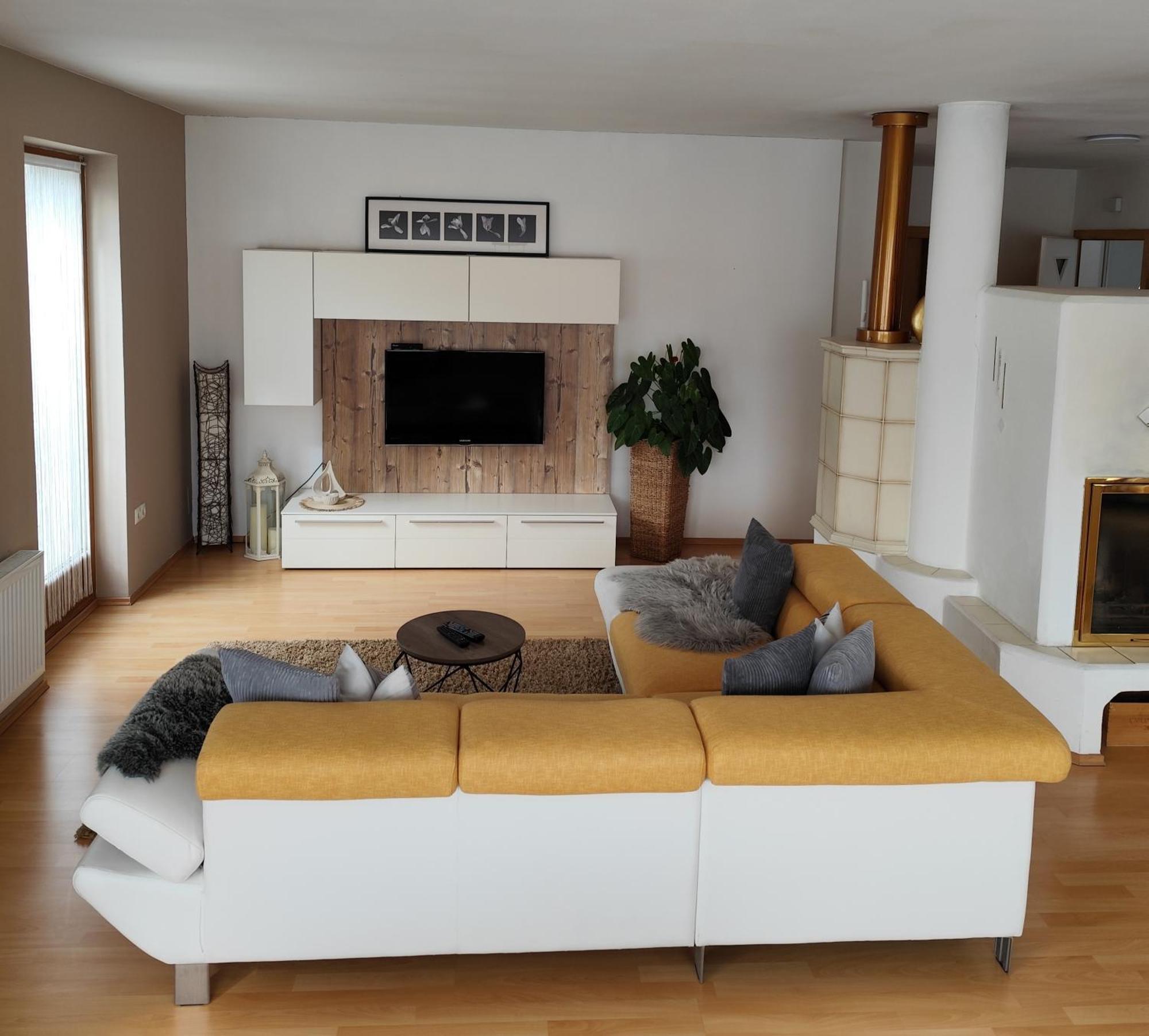 Apartment 66 - Stylisches Apartment Mit Balkon & Toplage In Brixen Екстериор снимка
